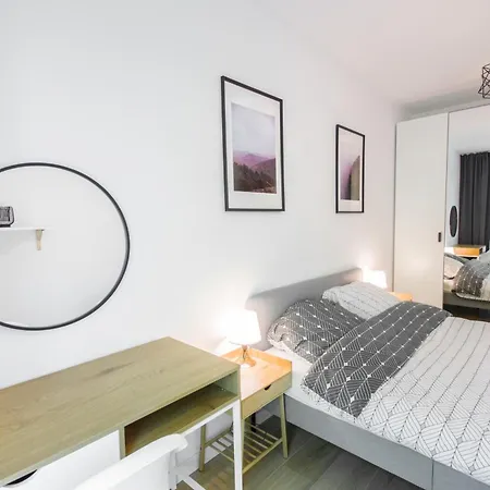 Boleslaviaapartments - Arte 5, Parking Free, Ev, Air Conditioning דירה
